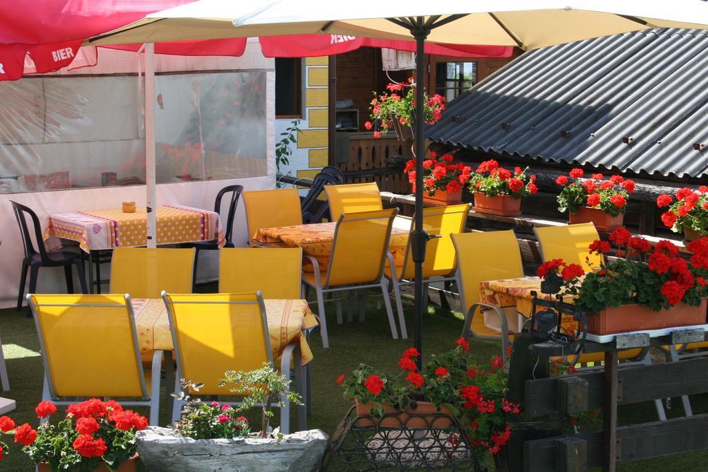 B&B Cafe De La Poste Agettes Екстериор снимка